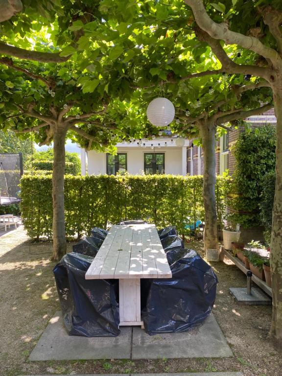 Luxe tuinhuis nabij Amsterdam en natuurgebied Twiske room 6