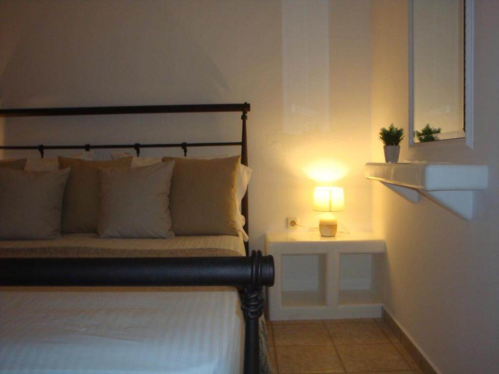 Naxian family apartment room 1