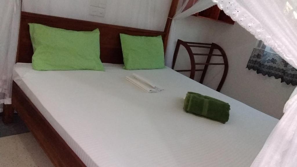 New Chili Lodge Mirissa room 1