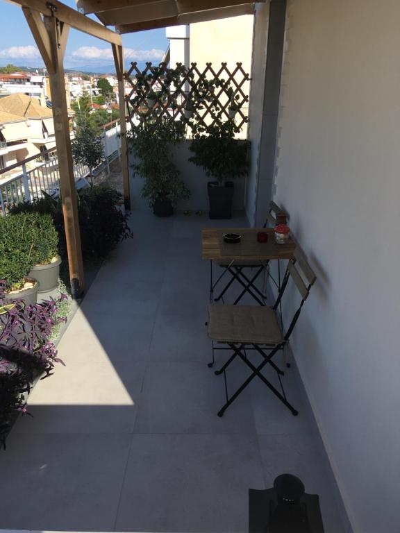 Nina’s Penthouse room 6