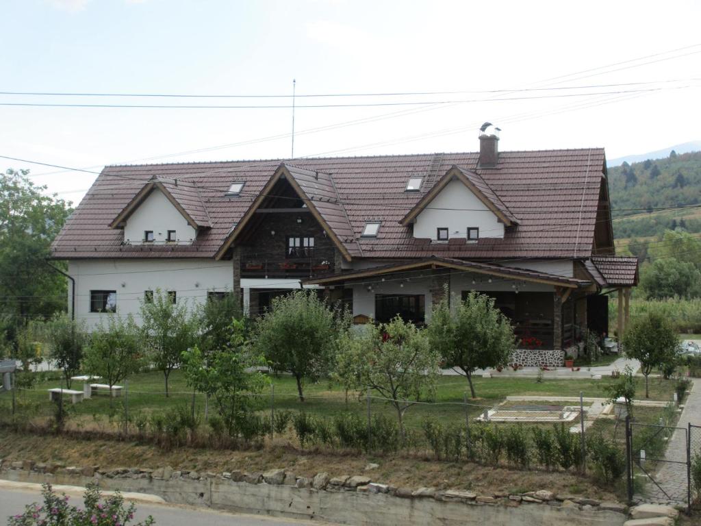 NUT HOUSE Retezat room 5