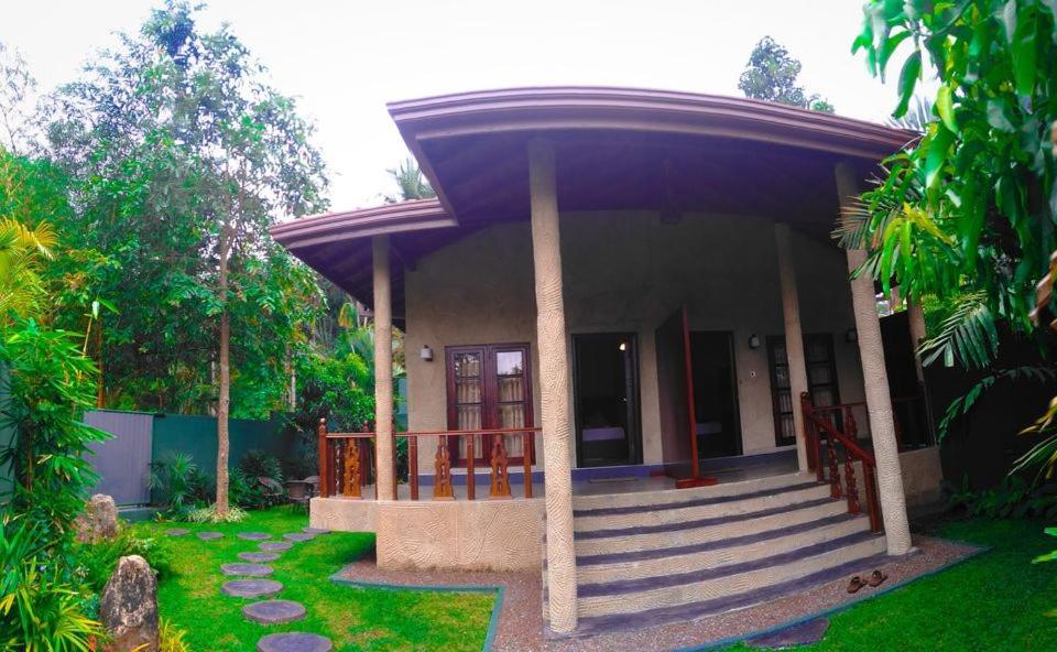 Olu Villa Lake Resort room 3