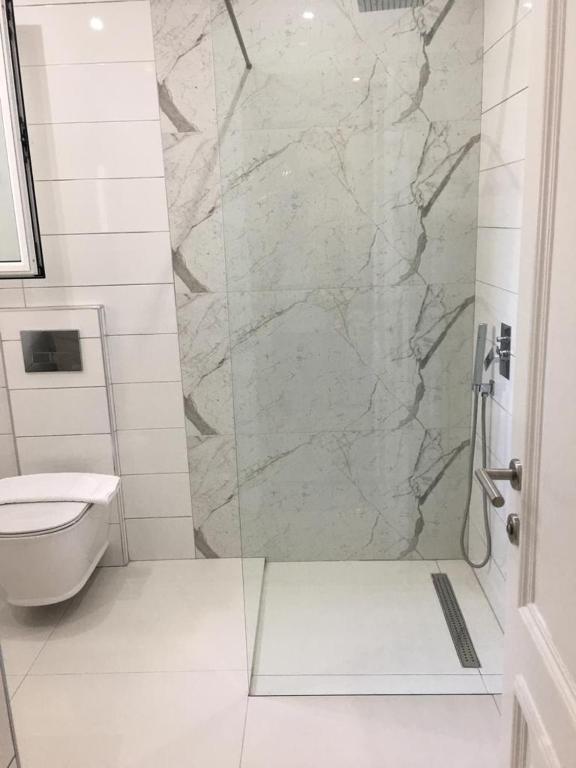 Onira luxury rooms room 2