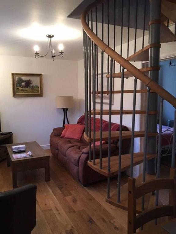 Orchard Cottage room 2