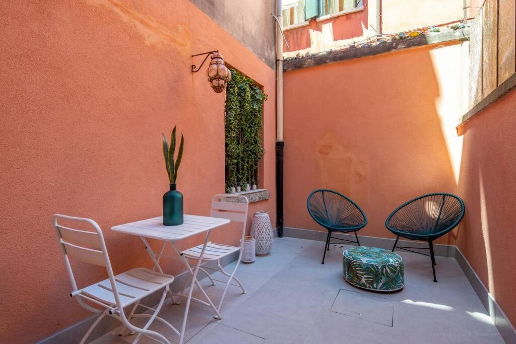 Ormesini Courtyard Apartment – Foto 1