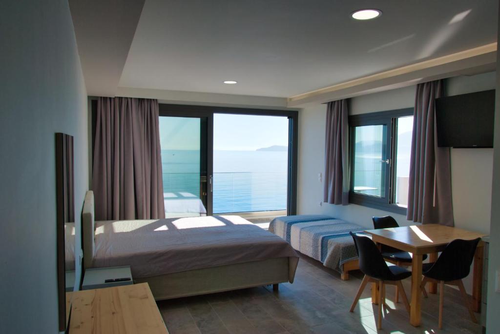 Ostria Apartments room 5