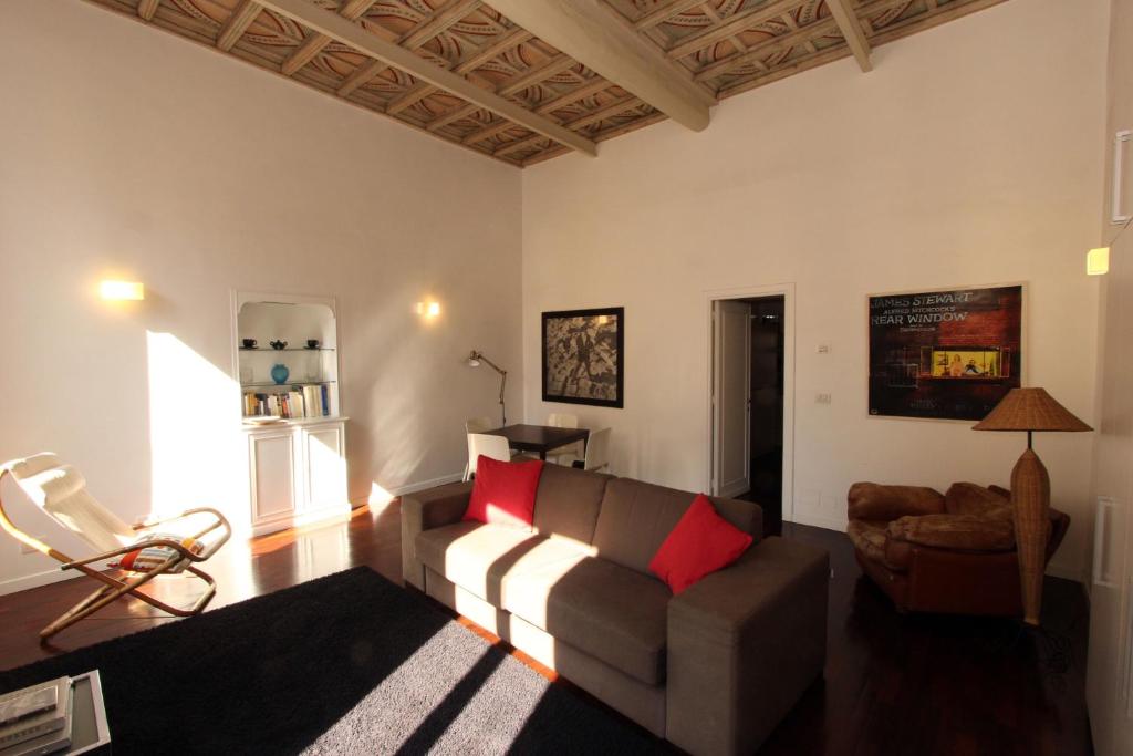 Ottoboni Flats room 2