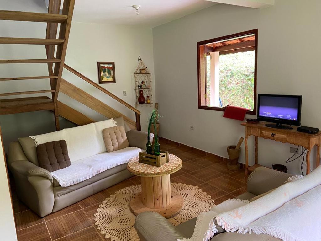 Recanto Ouro Fala room 1