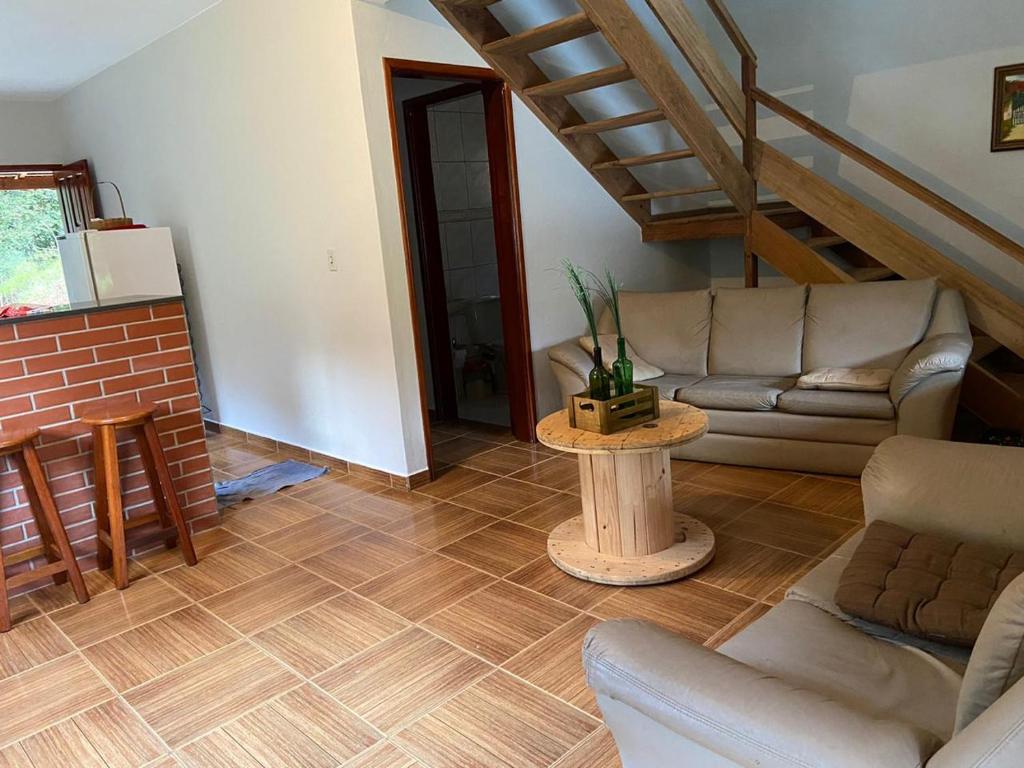 Recanto Ouro Fala room 2