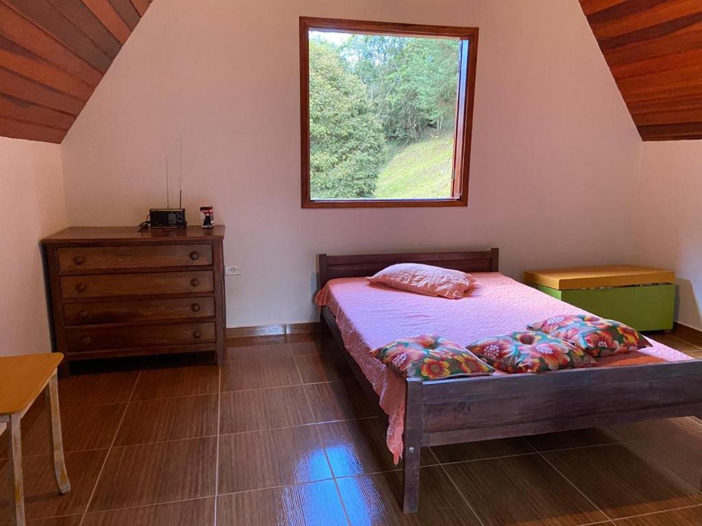 Recanto Ouro Fala room 3