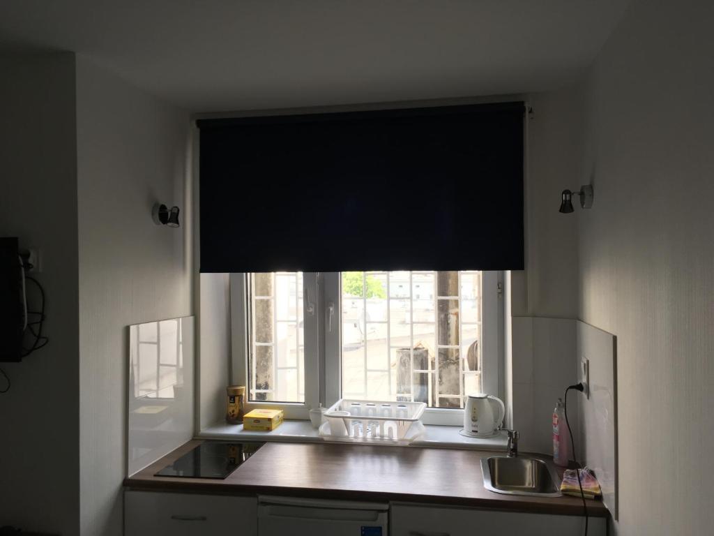 P11 room 1