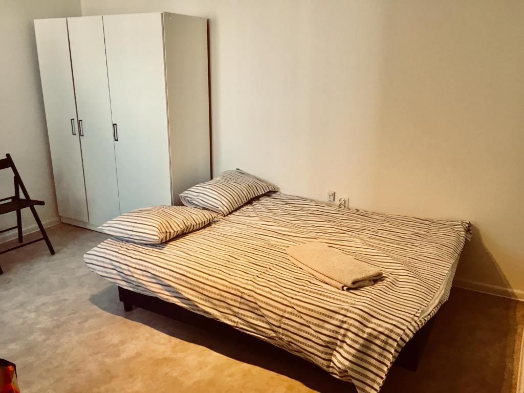 P11 room 2
