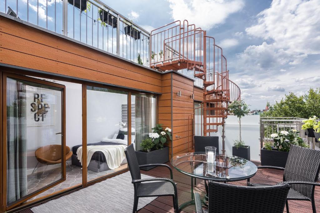 Panoramic Penthouse room 2