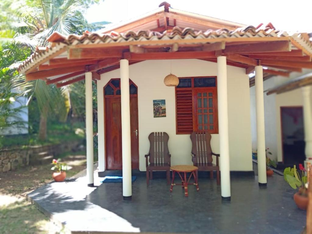 Peacock Garden room 5