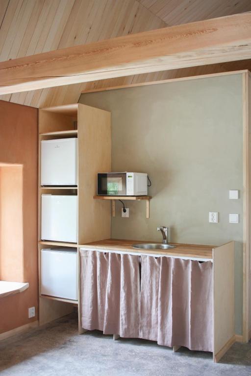 Pinewood Guesthouse room 2