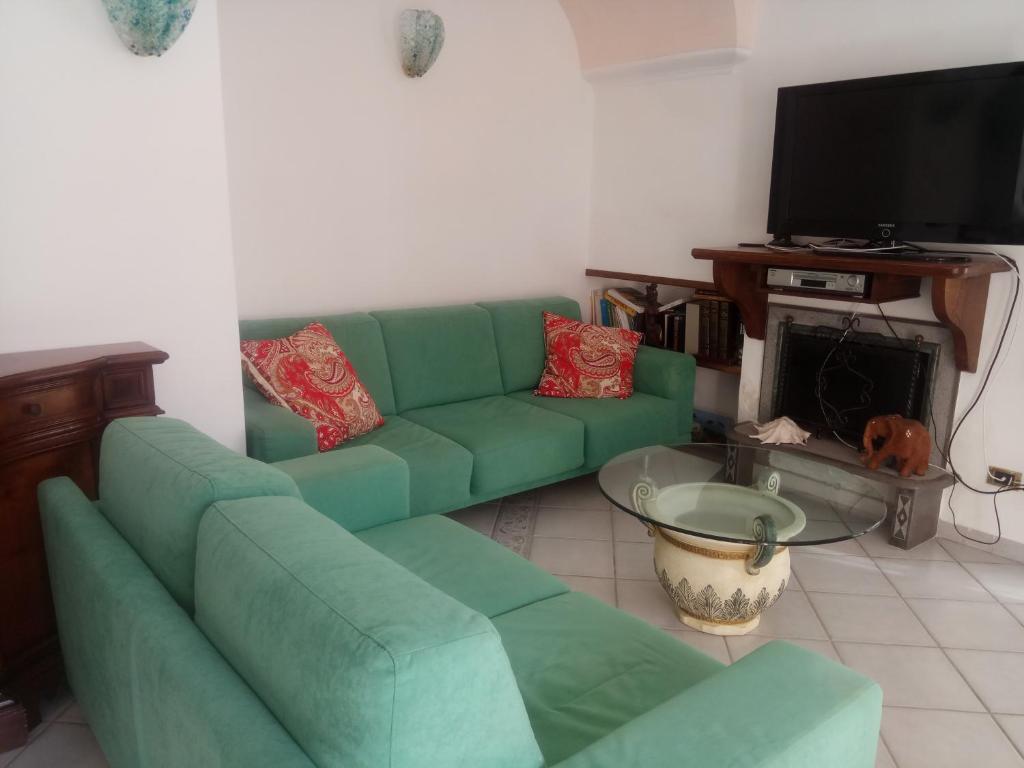 Villa Pithecusa room 2