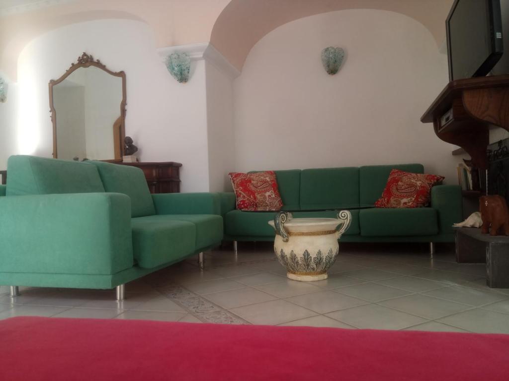 Villa Pithecusa room 3