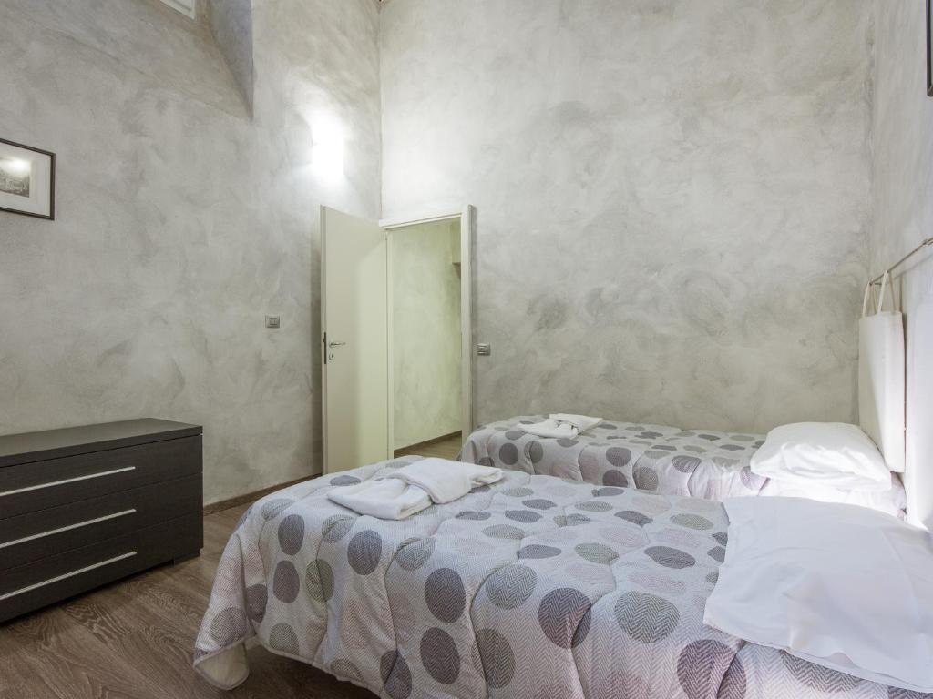 Pitti Two Bedroom Apartment room 4