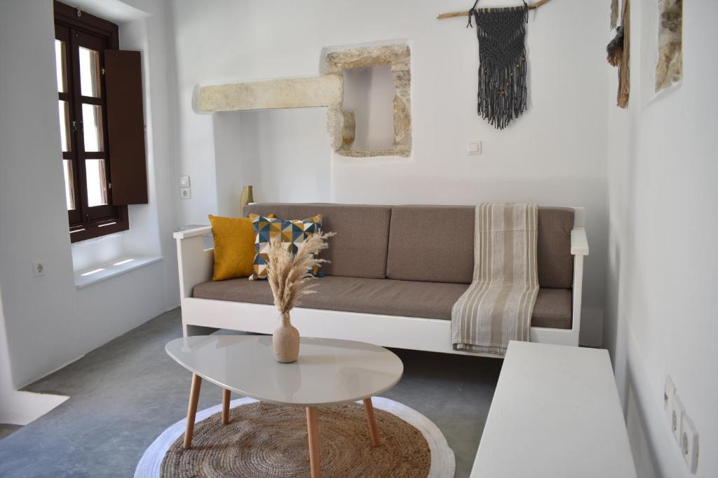 Platsa's House room 2