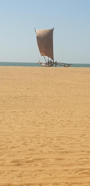 Poru Beach Villa room 5