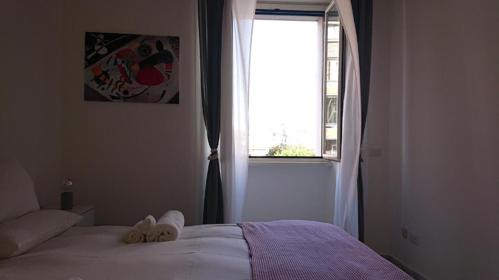 Re di Roma bright home room 4