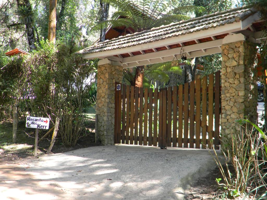 Recanto dos Kerr room 6