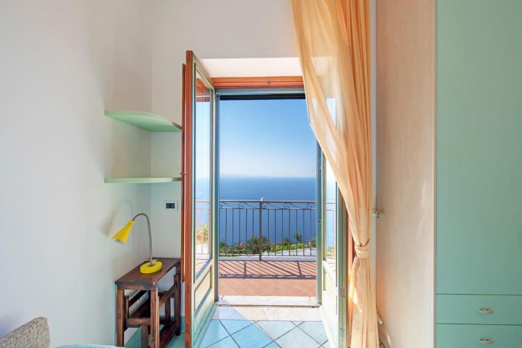 CASA RITALEMMA room 6