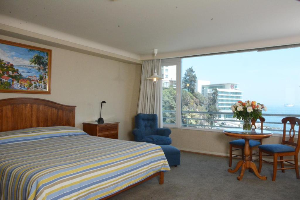 Edificio Roca Blanca room 3