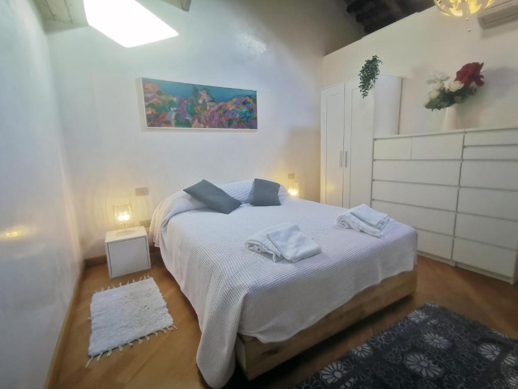 Romantic Sky Apartment room 2