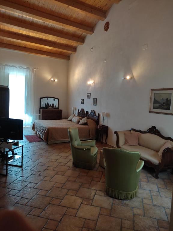 Rosa Thea Suite room 1