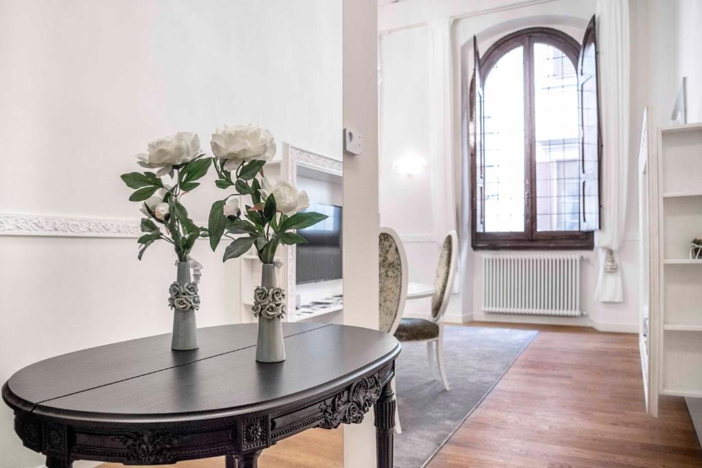 Luxury Apartment Rucellai room 3