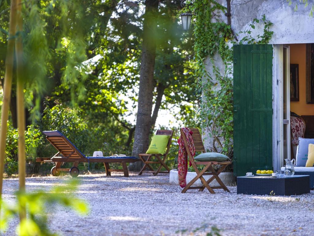 Rustic Mansion in Senigallia with Barbecue room 1
