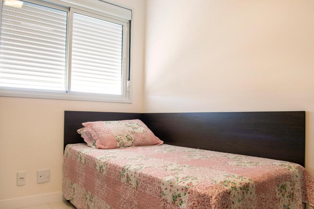 FLAT SAINT TROPEZ room 2