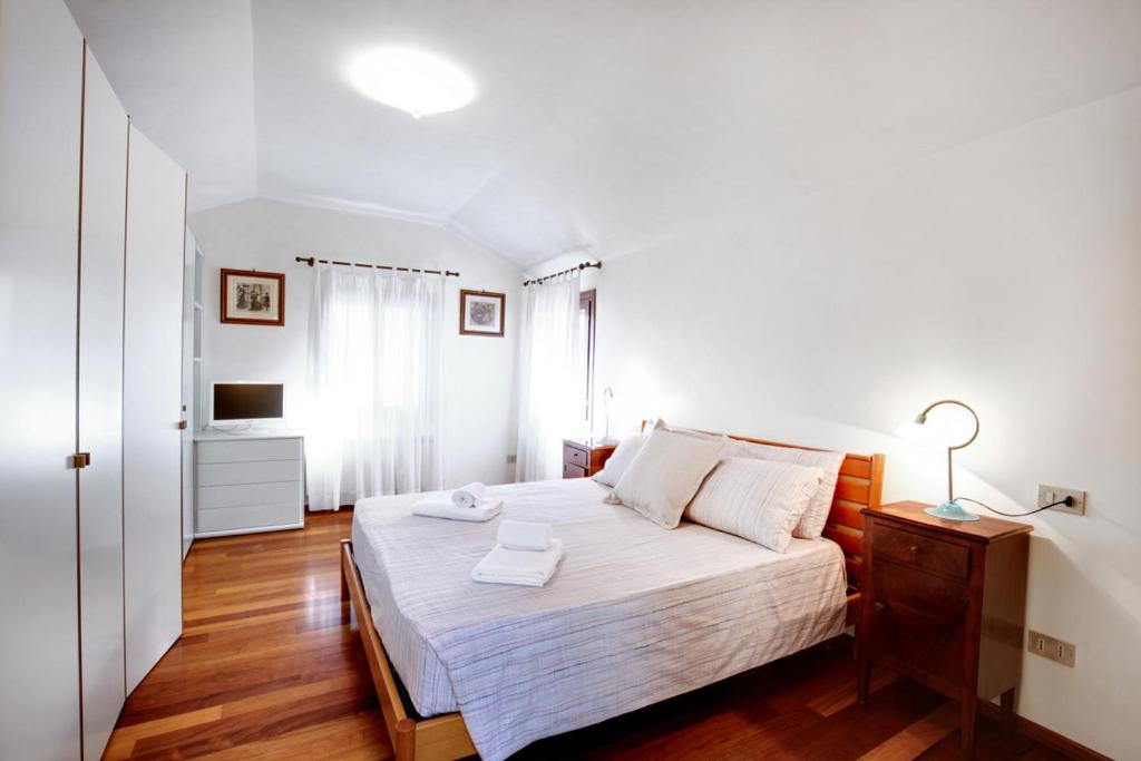 San Marco Roof Terrace Apartment room 5