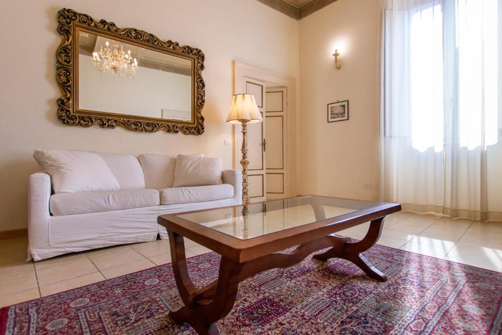 Sant'Ivo Apartments room 5