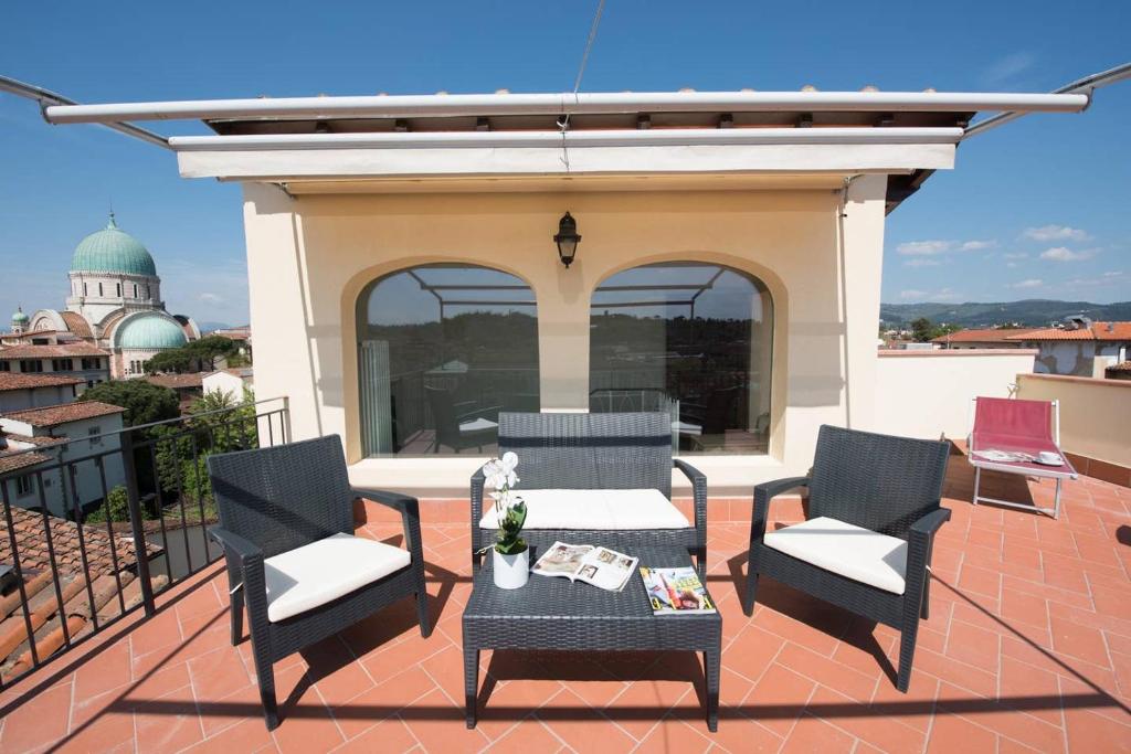 Apartments Florence Santa Croce Terrace Deluxe room 1