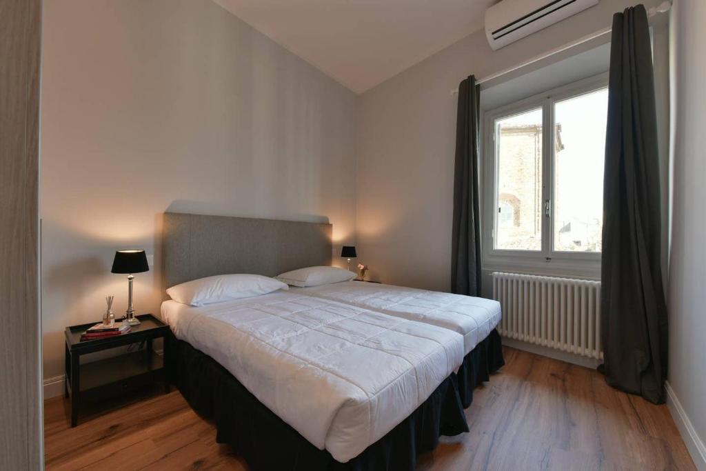 Apartments Florence Santa Croce Terrace Deluxe room 5