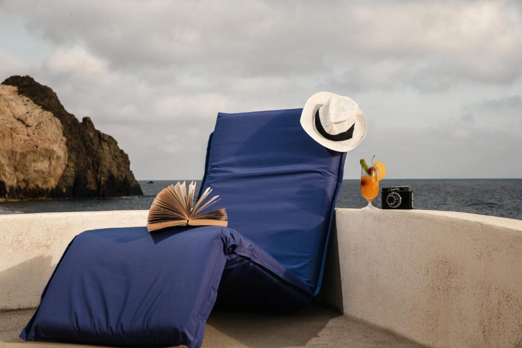 Serenity Blue (Cave house) room 3