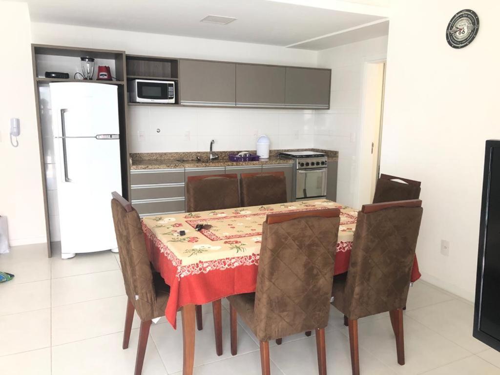 Apartamento no Condominio Solar das Oliveiras Ingleses room 5