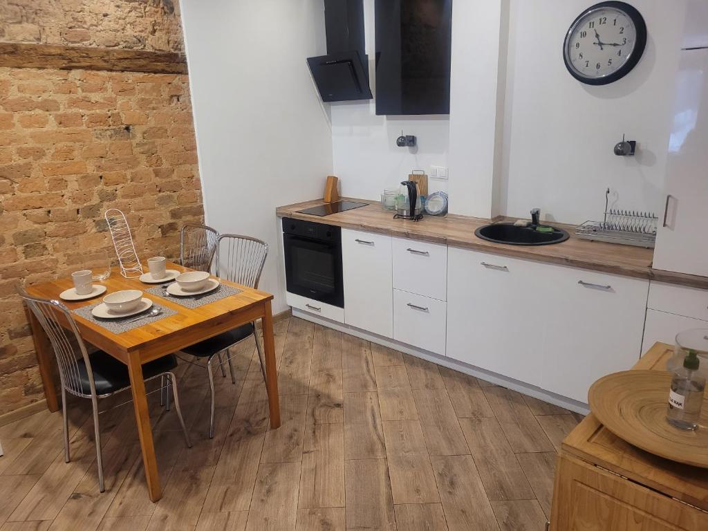 Klimatyczny apartament na starówce room 4