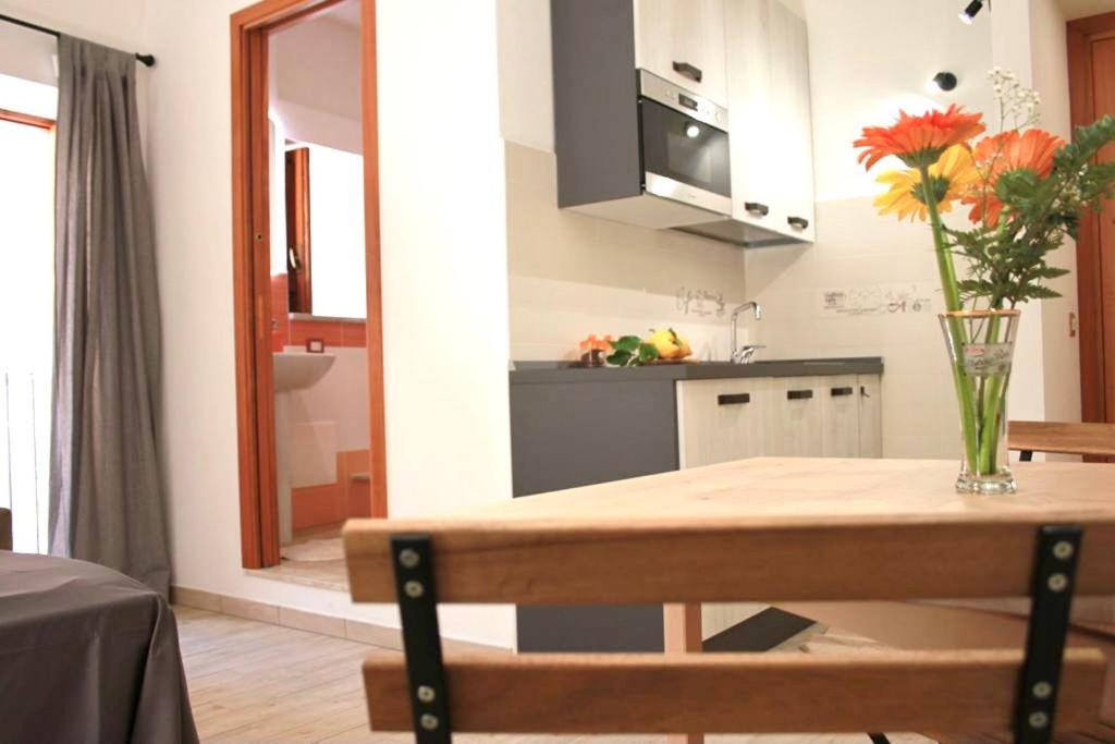 STRELITZIA room 5