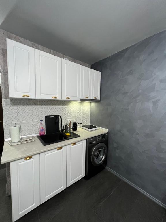 Studio 39 A room 5