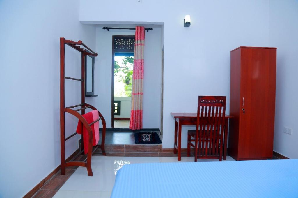 Sunflower House Weligama room 6