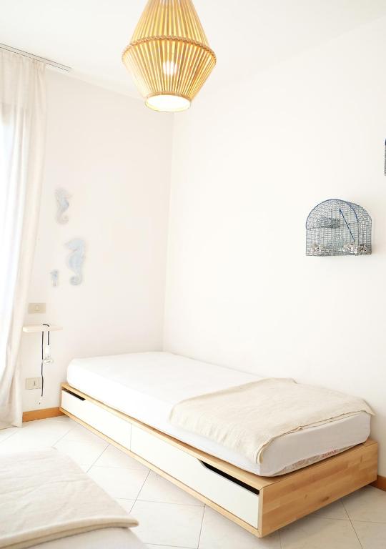 Sunny Apartment On The Sea room 1