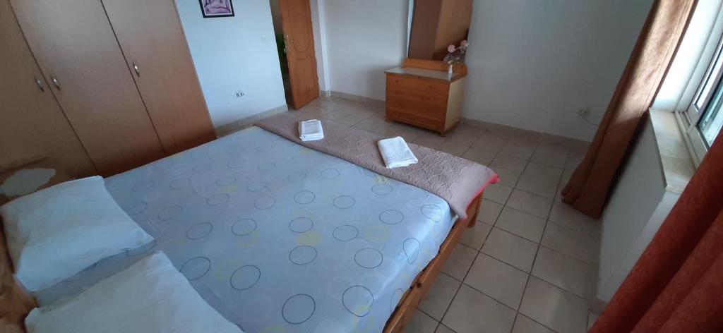 Guest House and Tavern Leo Saranda room 1