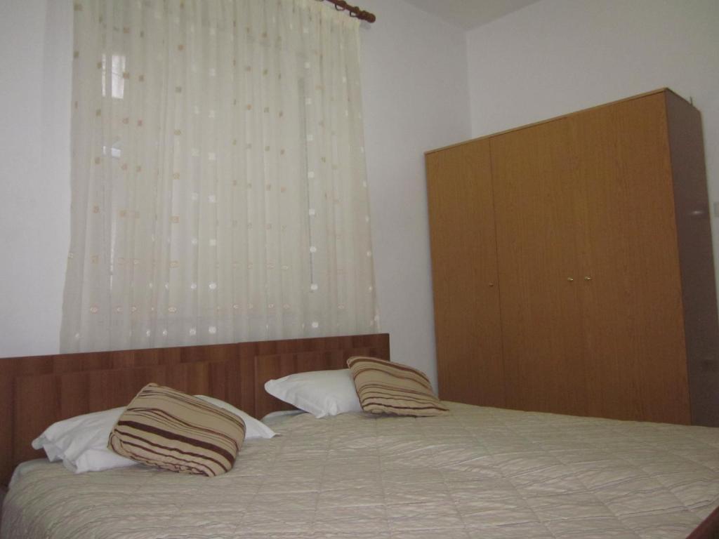 Guest House and Tavern Leo Saranda room 6