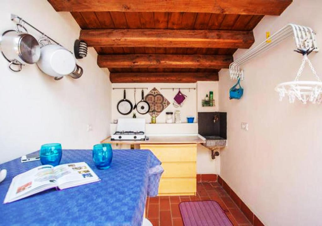Camera con Cucina e Terrazza con Vista room 4