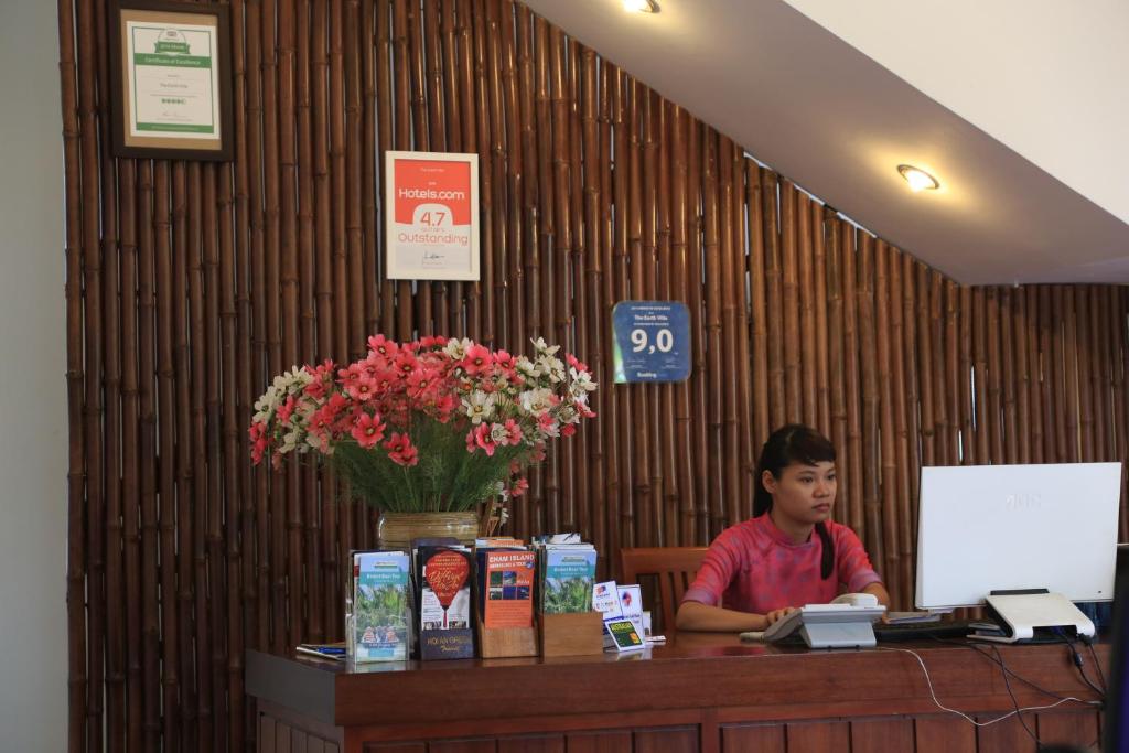 The Earth Villa room 2