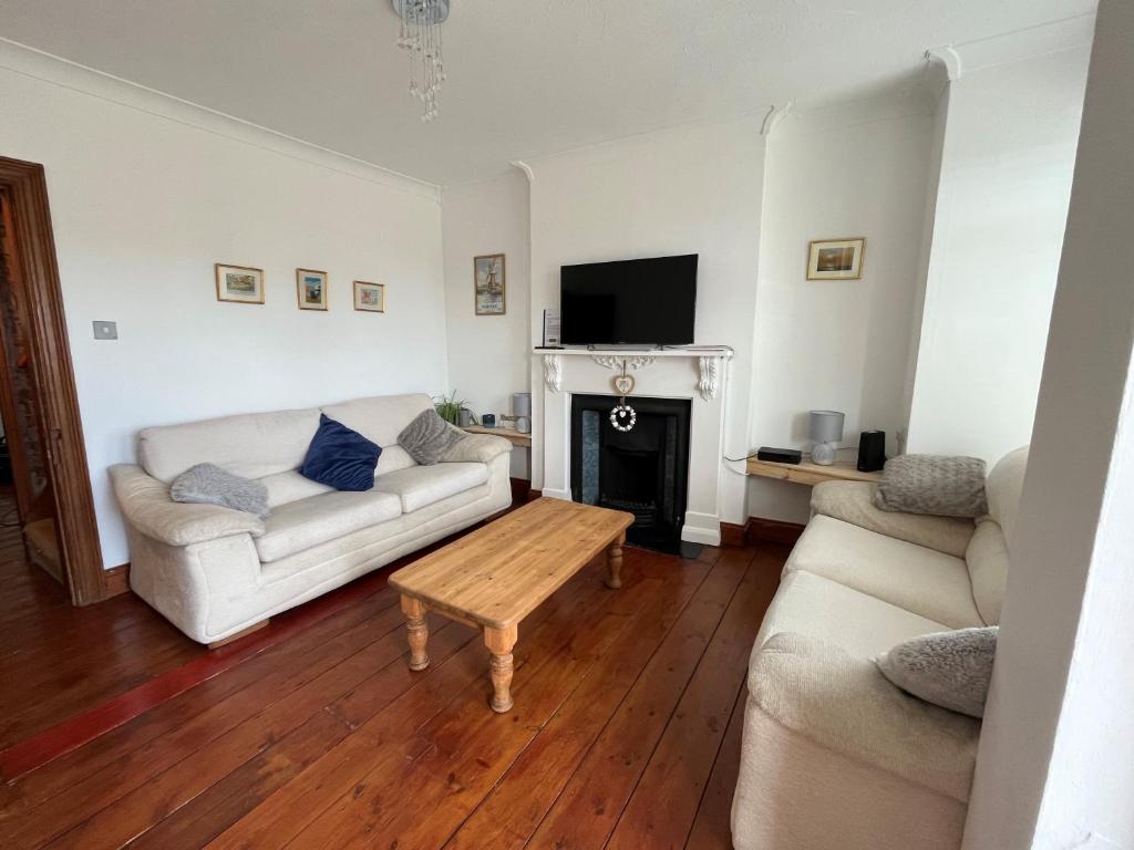 “The Reach” Lovely 2 bed house in Gorleston on Sea room 1