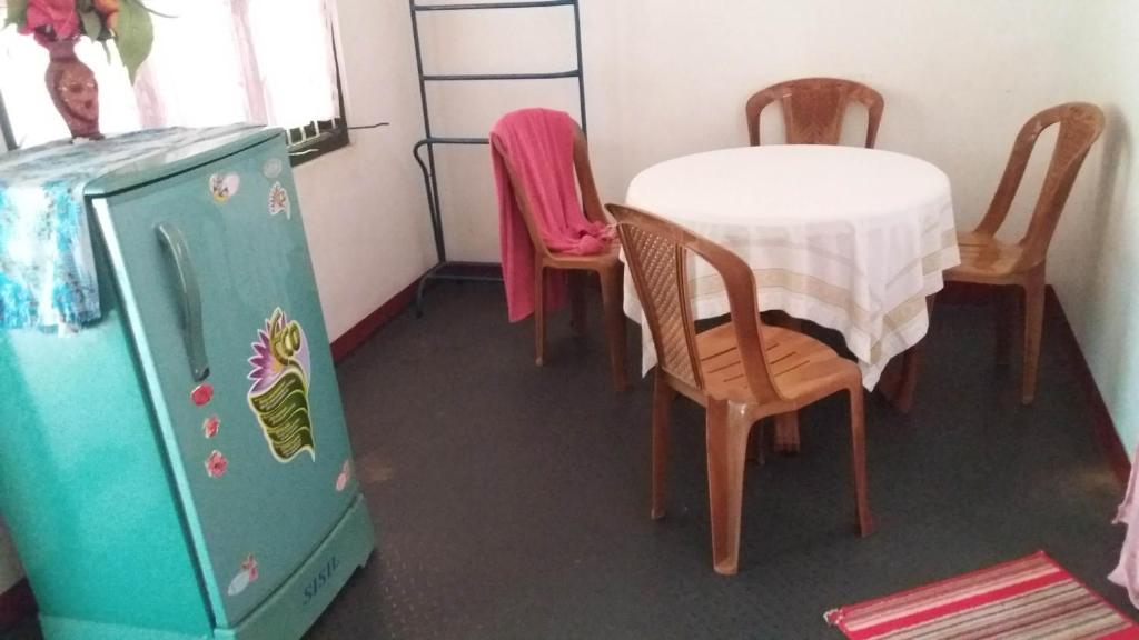 Theepan's Home room 1